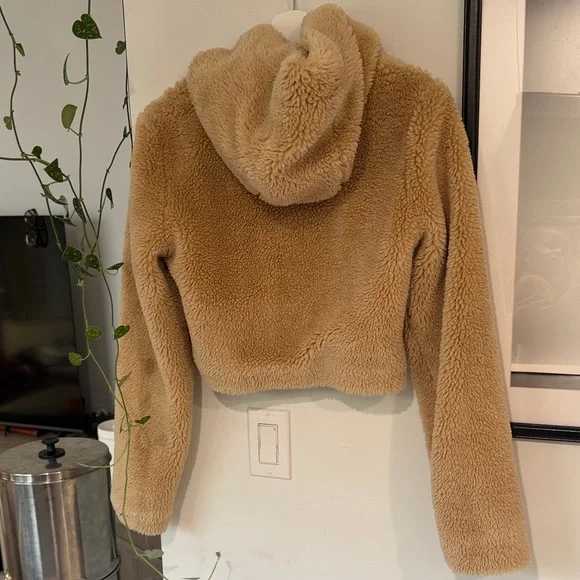 Alo yoga cropped Sherpa jacket - Picture 2 of 3